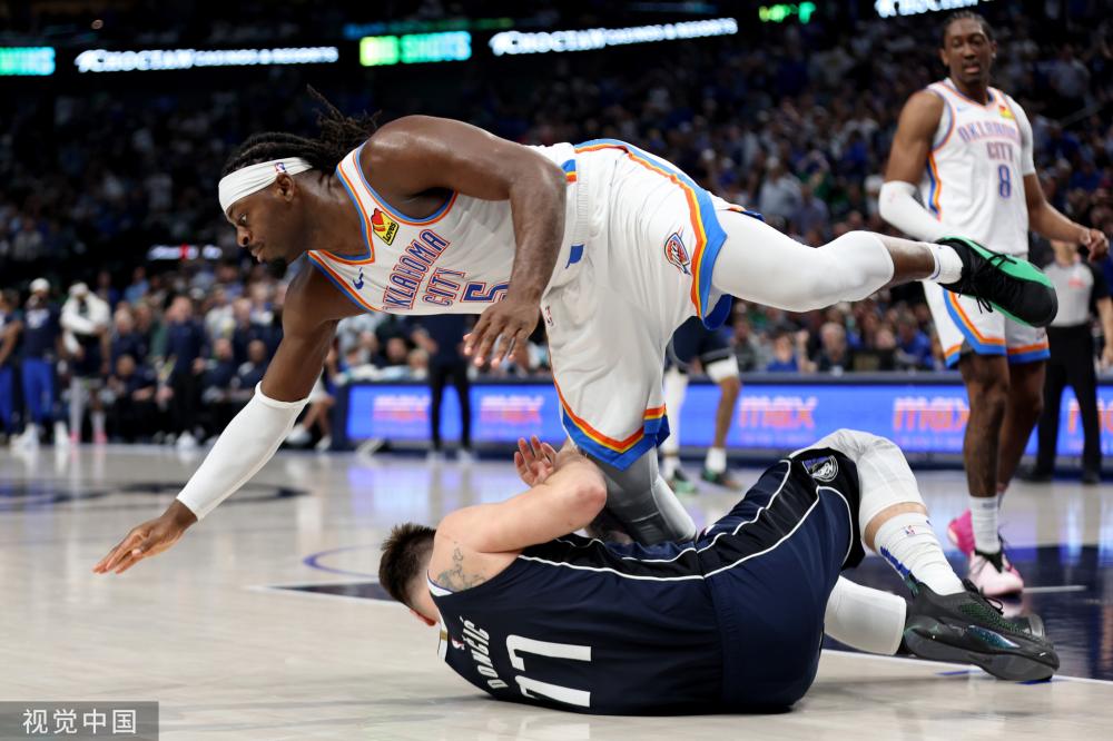 相较之下 相较之下