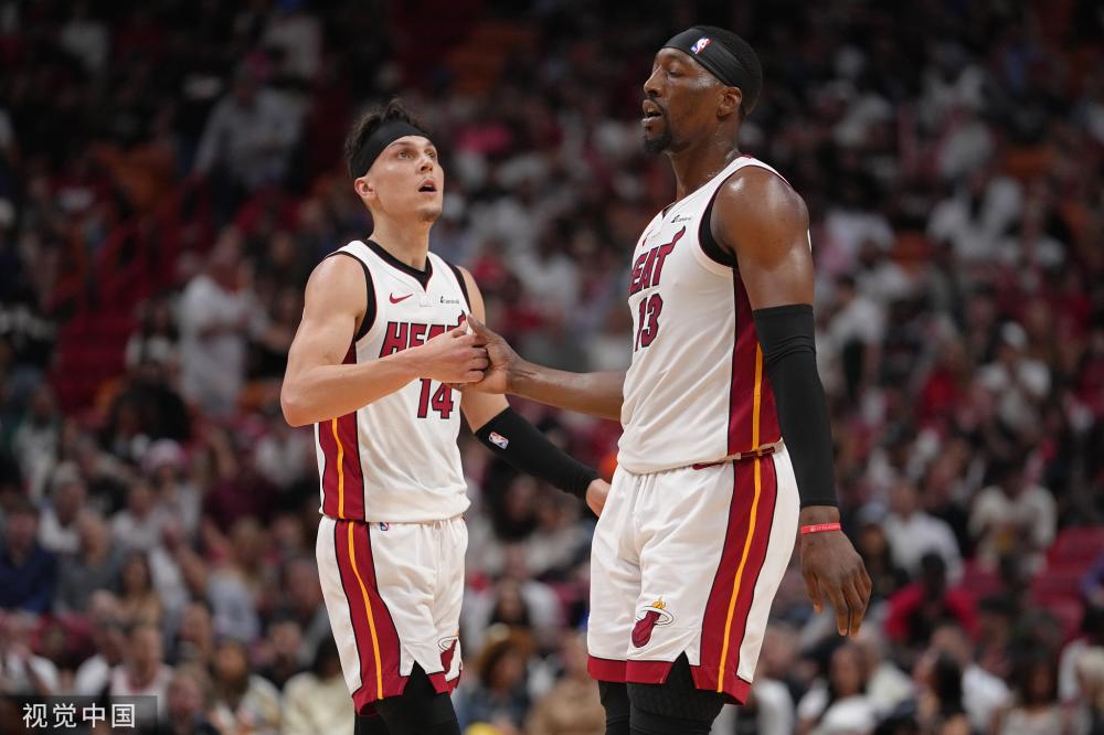 阵容在厚度 阵容在厚度